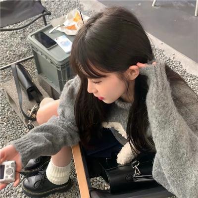拇指姑娘封面